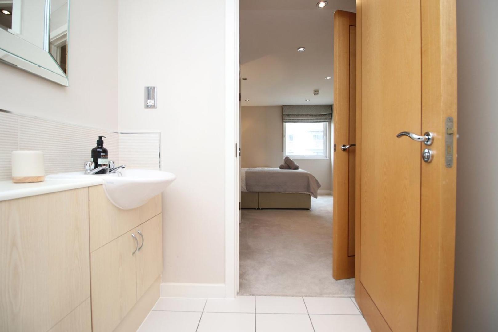 Apartament Perfect Getaway In Cardiff Marina Zewnętrze zdjęcie